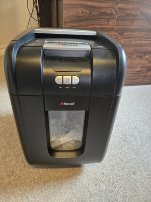 Rexel Auto + 750X Cross-Cut Shredder