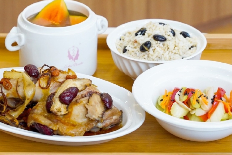 Ladies Paradise Confinement Centre