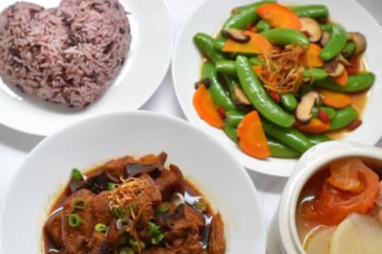Mama J's Confinement Food SG