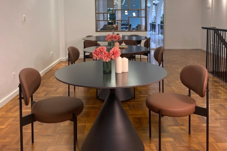 The Lili Retreat Confinement