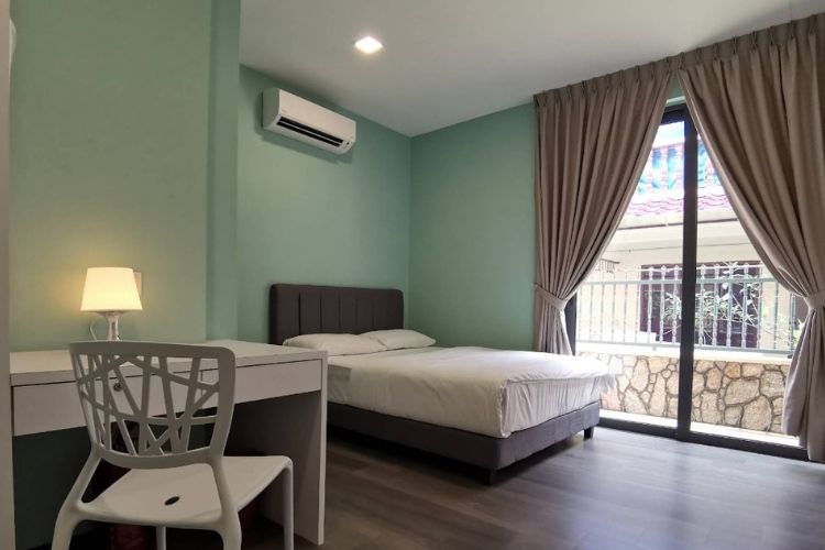 Gem Confinement Care