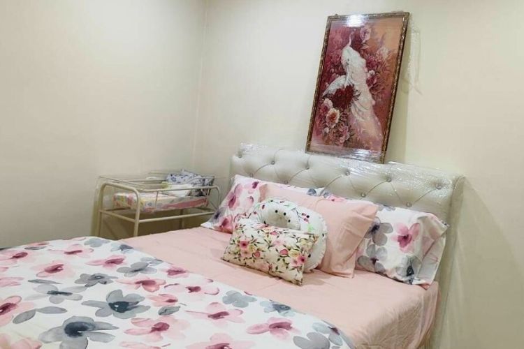 Golden Month Confinement Center