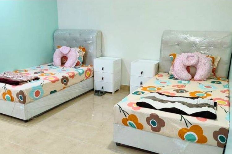 Golden Month Confinement Center