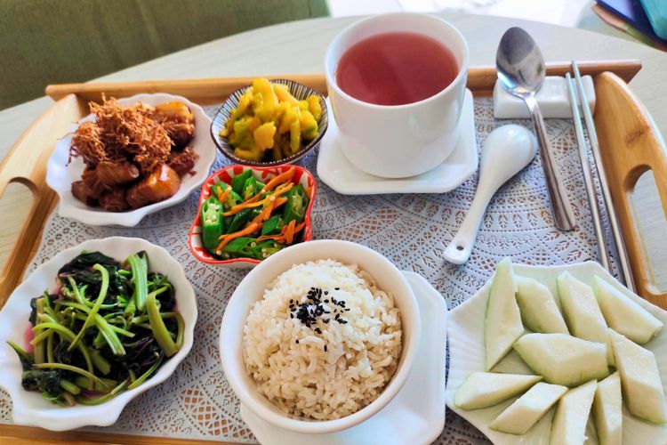 Golden Month Confinement Center