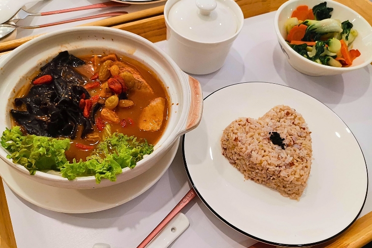 Xingfu Ai Confinement Centre