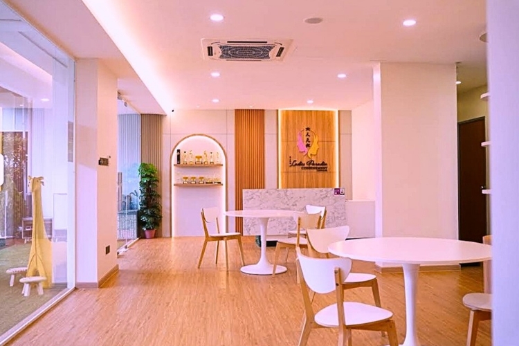 Ladies Paradise Confinement Centre 