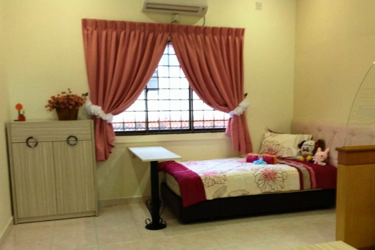 Sisters Postnatal Care Center