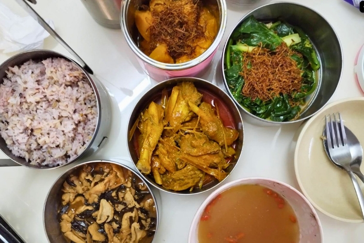 ViVi Confinement Food Delivery