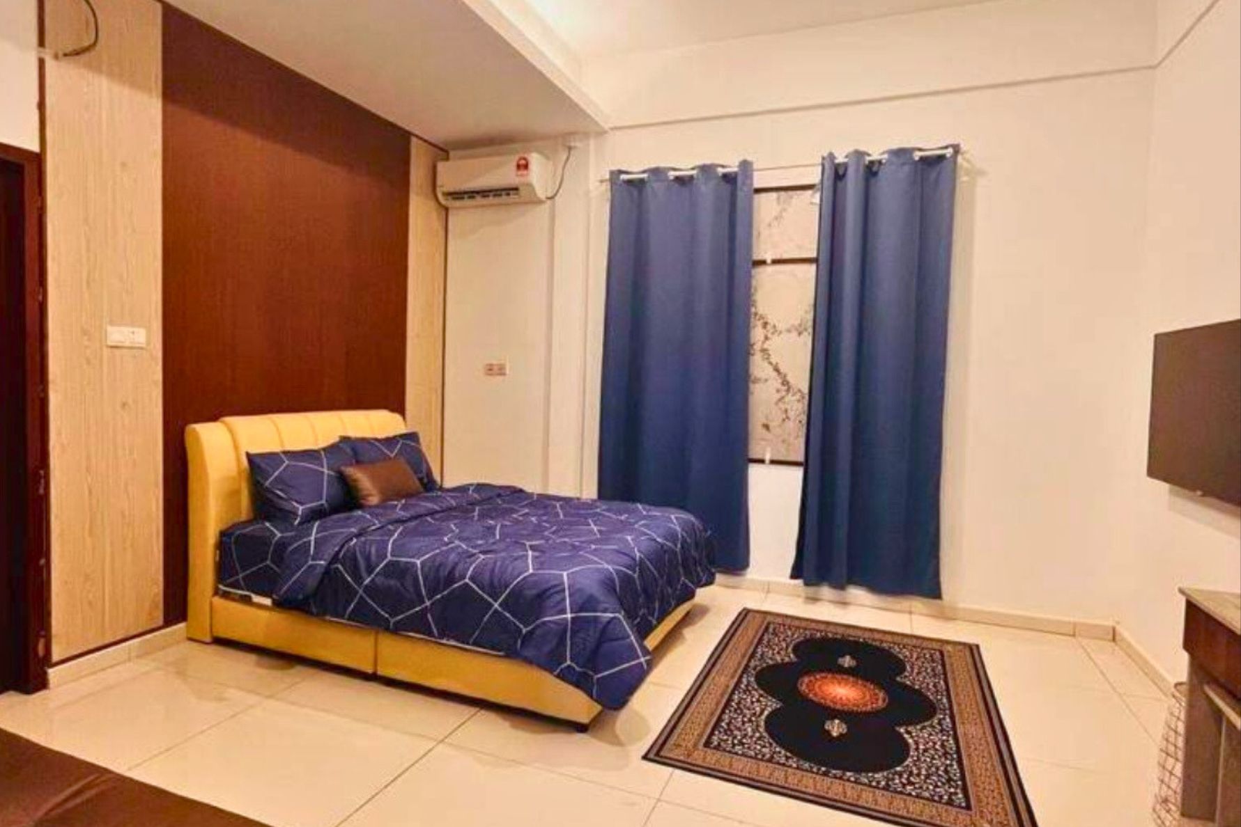 Dynamic Confinement Centre