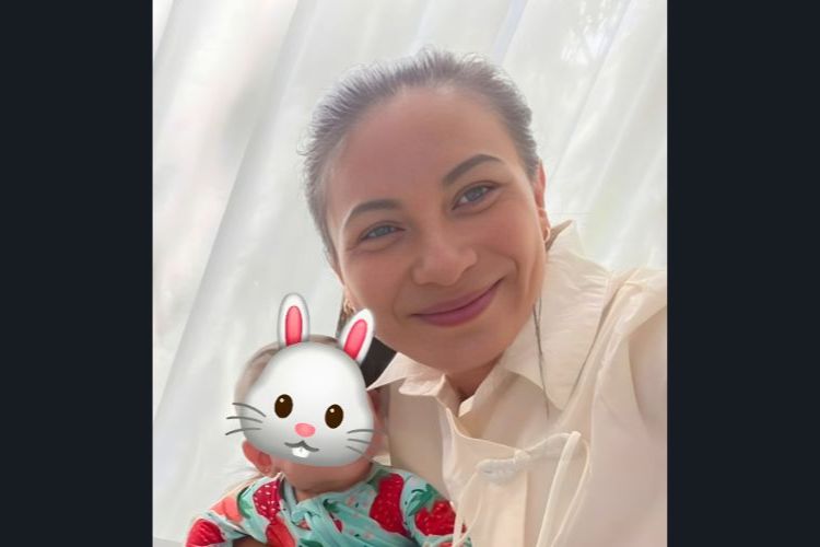 The Family Service Nanny & Babysitter