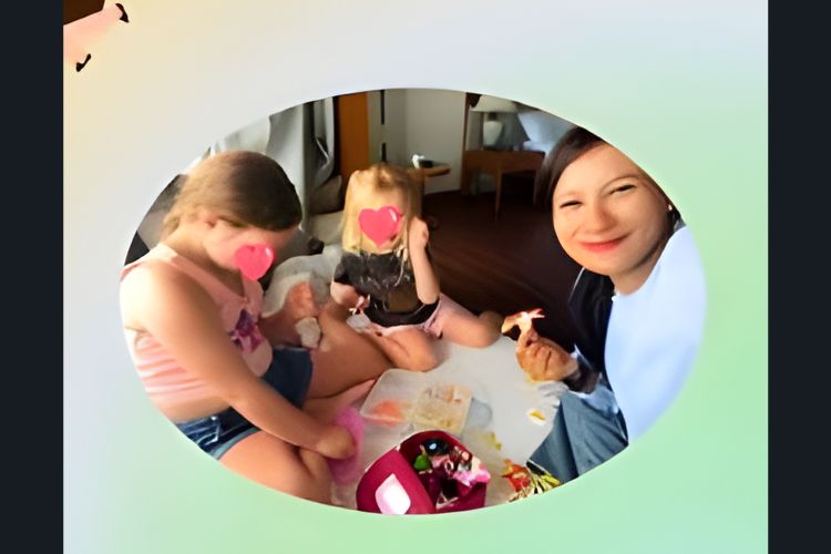 The Family Service Nanny & Babysitter