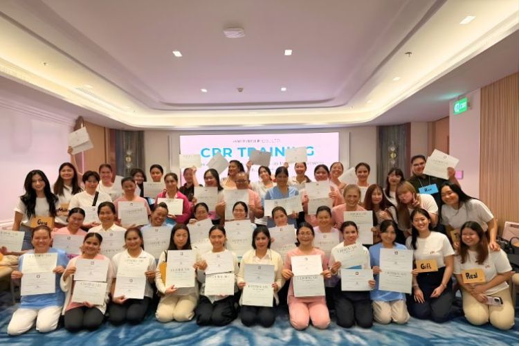 The Family Service Nanny & Babysitter