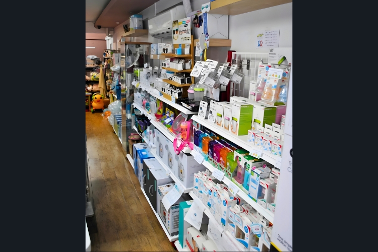 Mom And Me Store