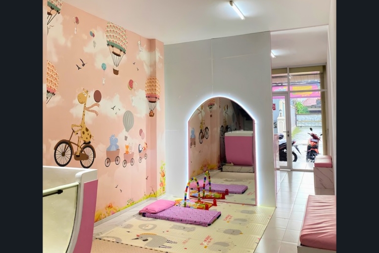 Nuina Mom and Baby Care