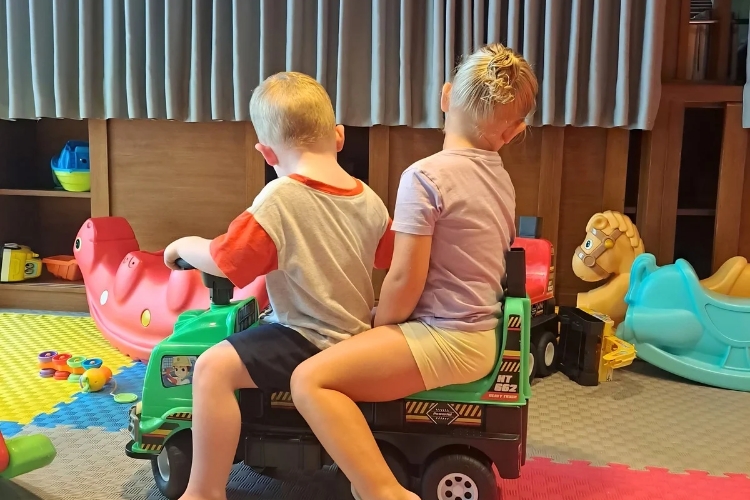 Nita's Bali Babysitting and Nanny Service