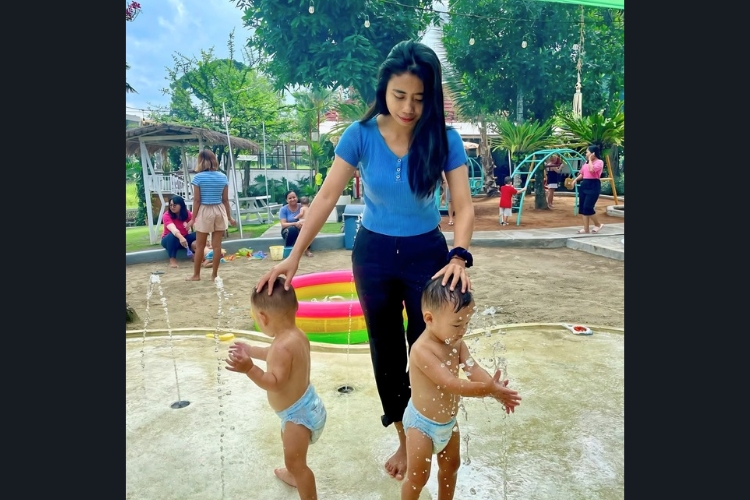Sunshine Smiles - Child Care and Nanny