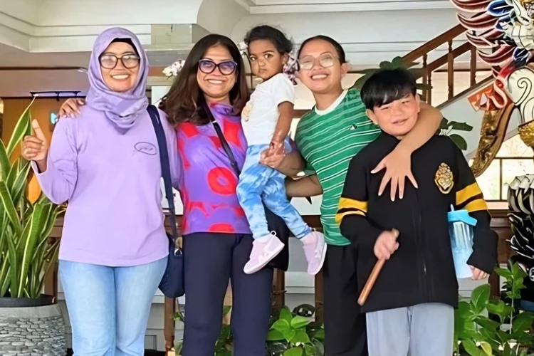 Indie & Friends - Bali Nanny Service