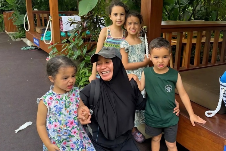 Indie & Friends - Bali Nanny Service