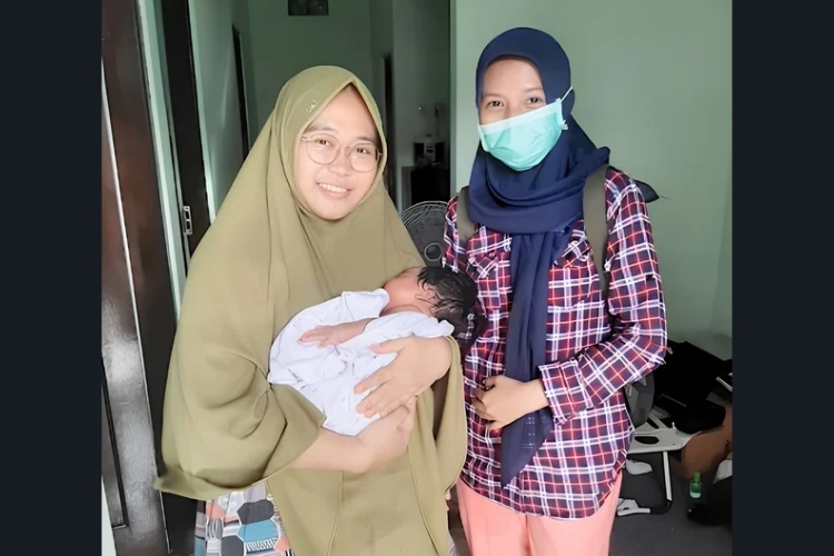 Hello Baby Mom and Baby Care