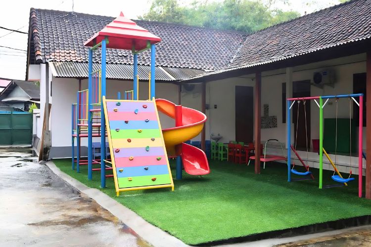 Fleur Daycare & Playground