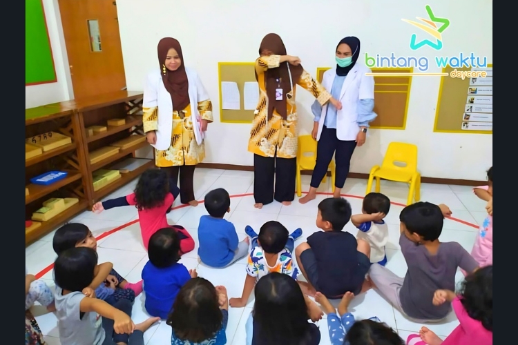 Bintang Waktu Daycare