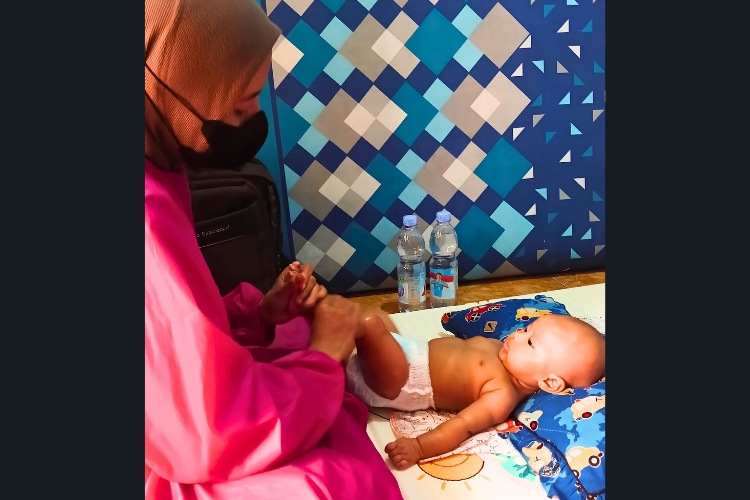MomMe Homecare - Mom & Baby Spa Jakarta (Bidan Ayuni)