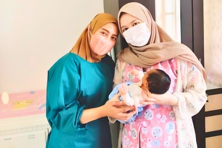 Moombys Homecare (Mom, Baby & Kids Treatment)