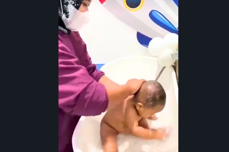 Mombaby.id Baby Spa