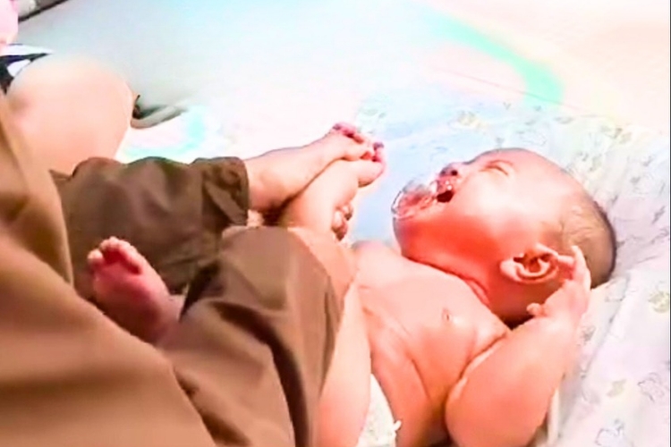 Happy Treatment Care for Baby, Kid & Mom
