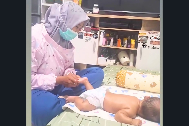 Haruna Homecare Mom n Baby by. BIDAN IKA (Febrika Triandani AM.Keb, CHE)