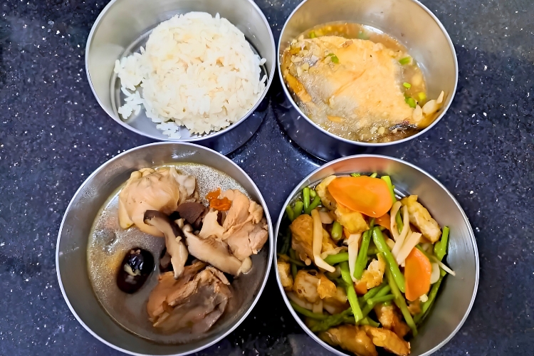 D'Nee Confinement Meal
