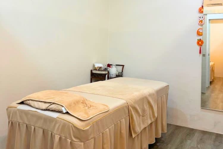 YINEE Posture Management Singapore (Orchard)