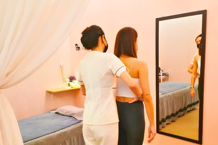 YINEE Signature Posture Management (Subang)