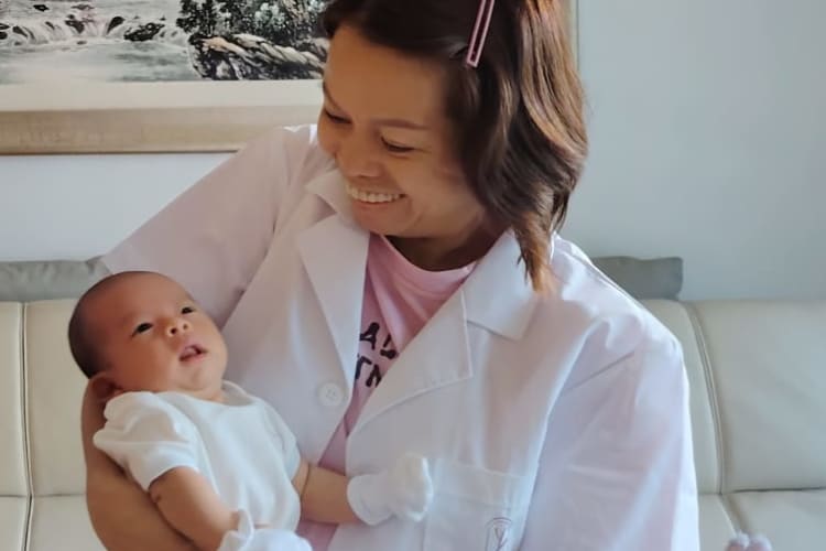 Yanxi Mama Confinement Nanny Agency