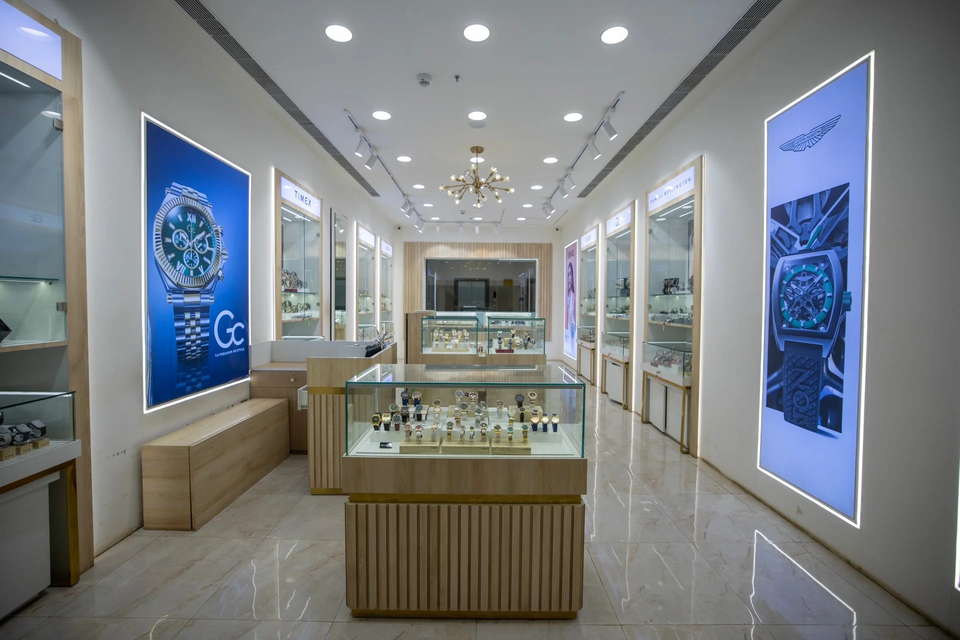JUst Watches_Interior