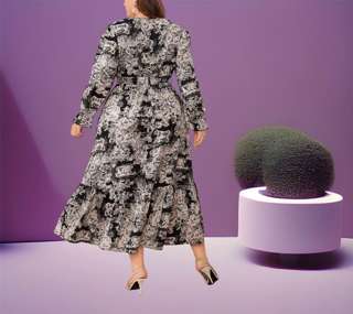 ast piece Plus Size 22 and 24 Brandnew Floral Printed Deess in Black and White????????