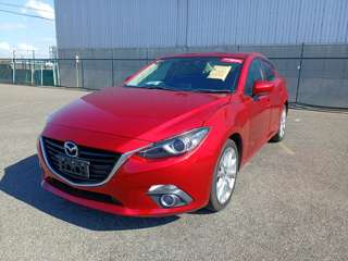2015 Mazda Axela Sunroof !! Top Trim package !! Low Mileage !! Leather seats !! Sedan Automatic