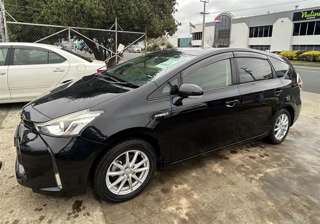 2015 Toyota Prius Station Wagon Automatic