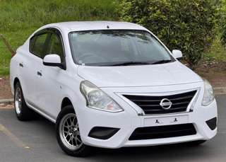 2016 Nissan LATIO S