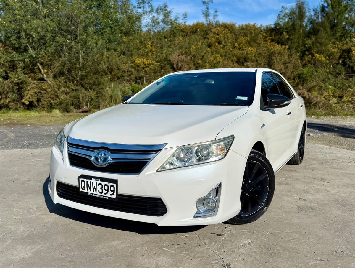 2012 Toyota Camry Hybrid Sunroof Reverse Cam Full-Leather Interior