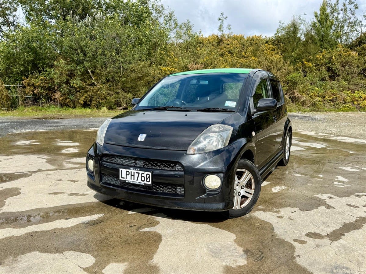 2005 Toyota Passo Reverse Camera, Mint Condition