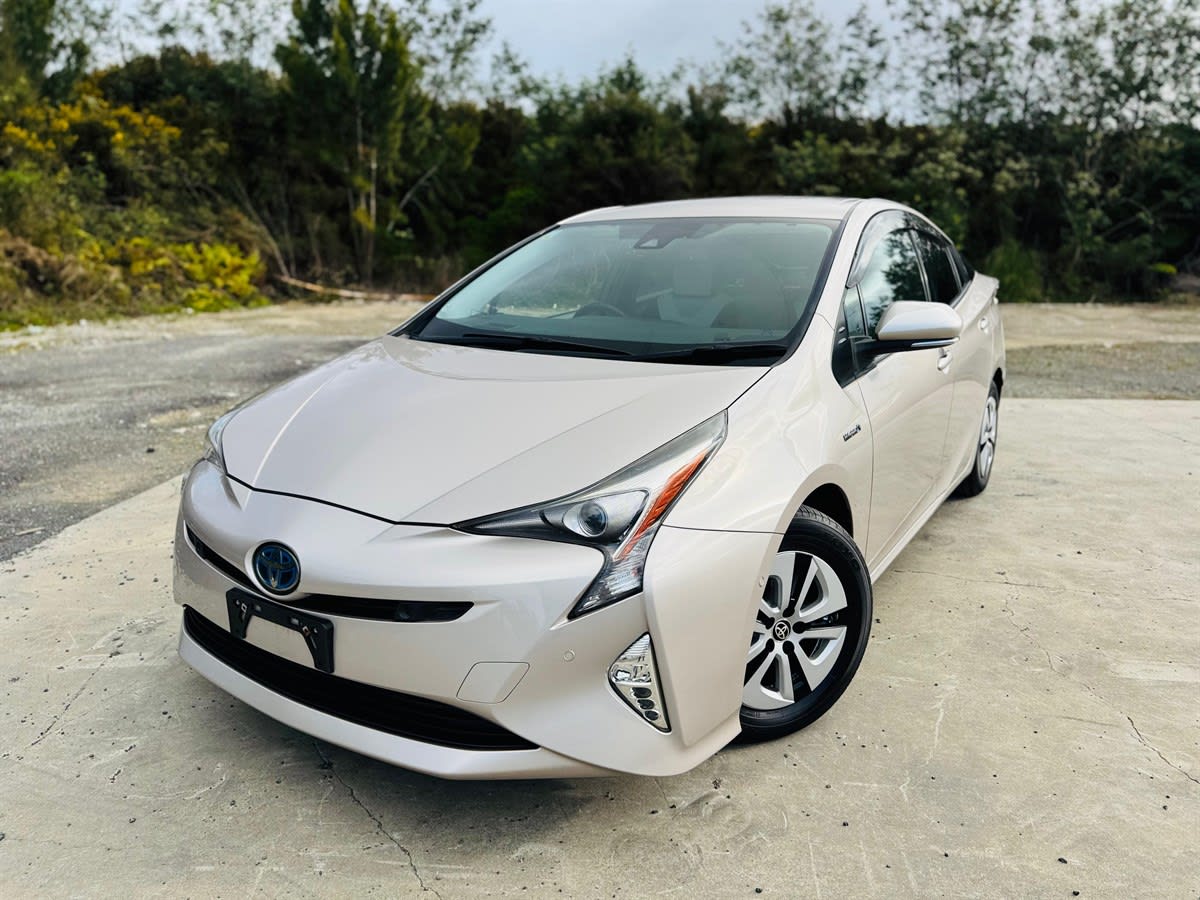 2016 Toyota Prius Hybrid Sedan Automatic