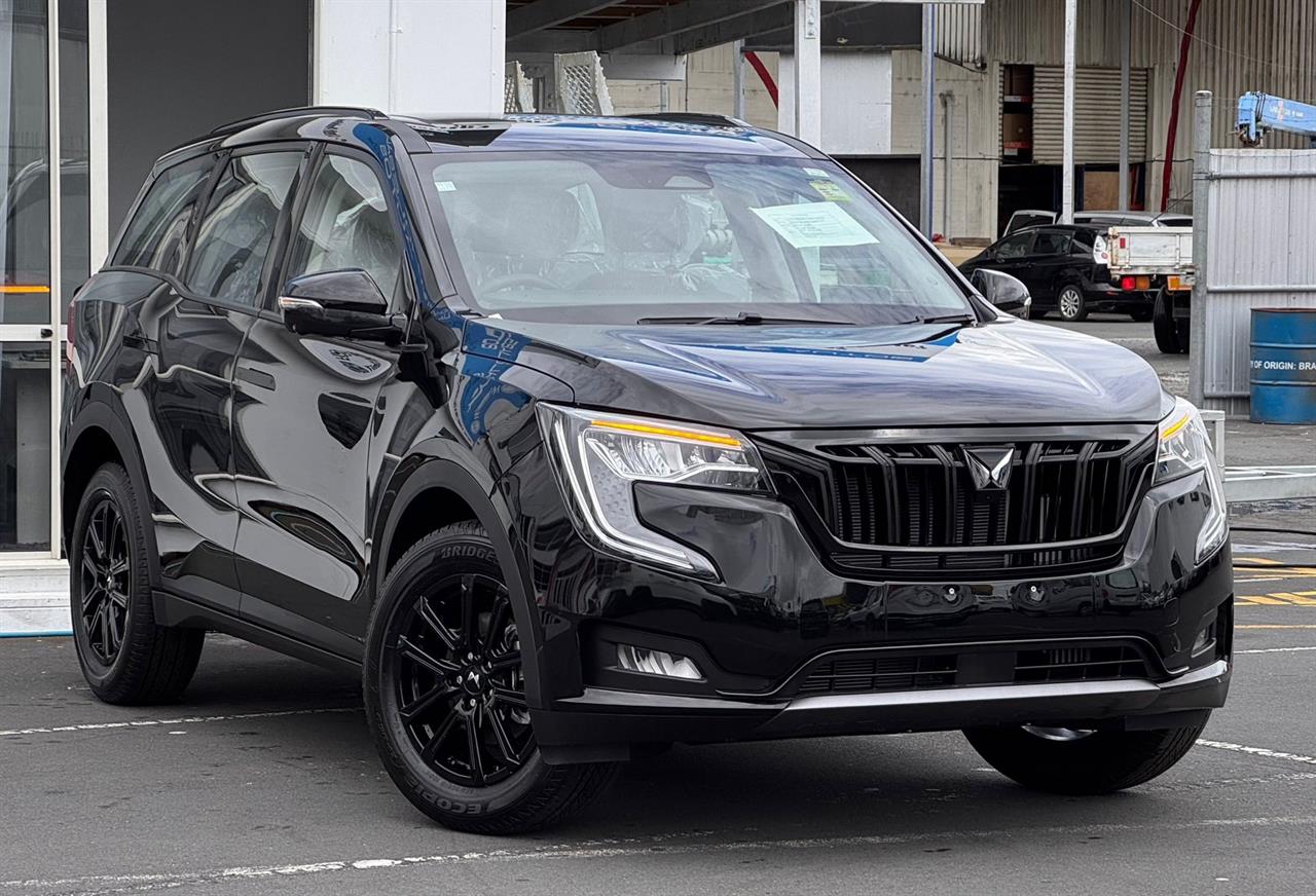 2025 Mahindra XUV700 AX7 L