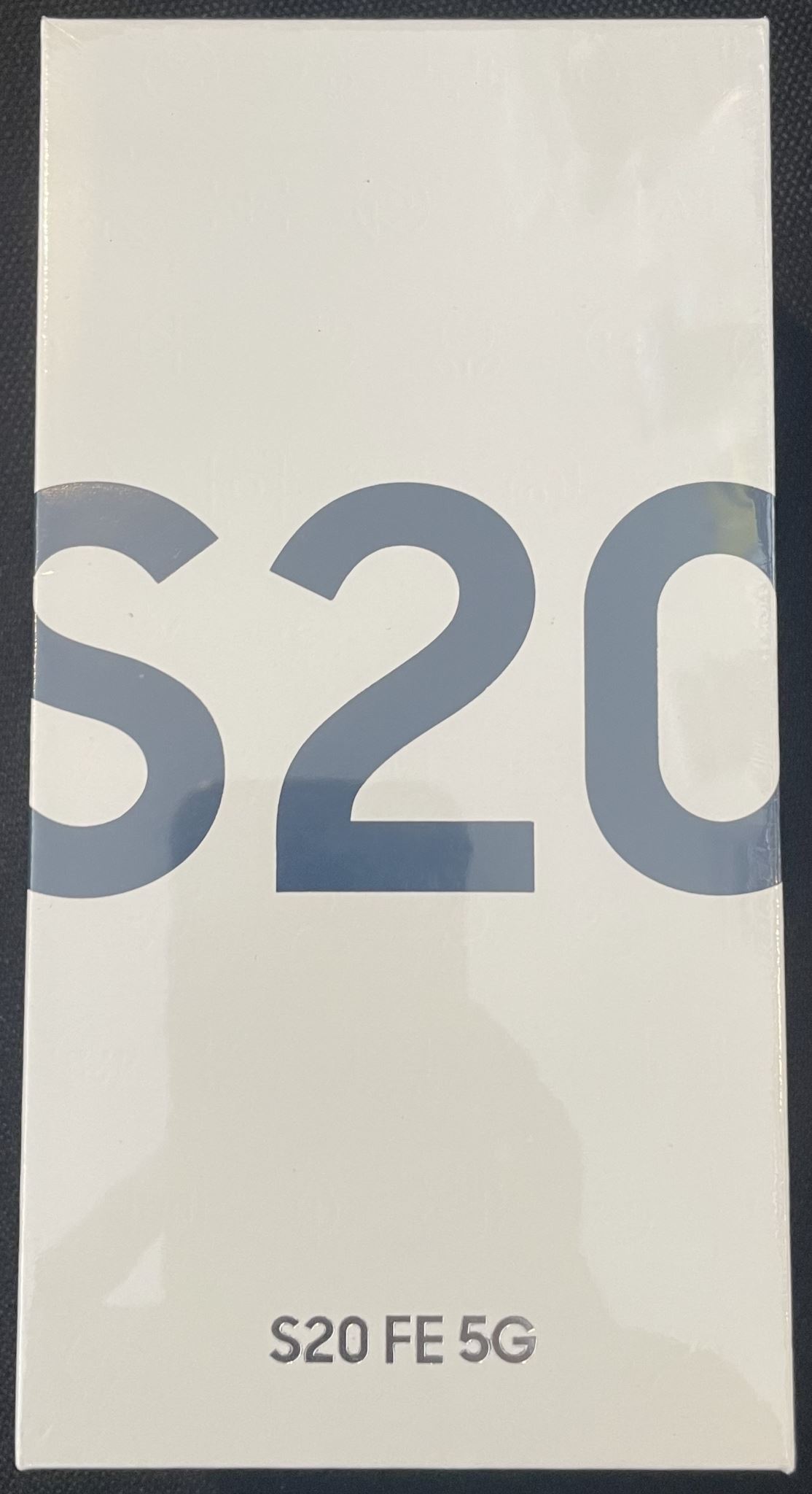 Samsung S20FE 5G 128GB Factory Refurbish Unlocked + Free Flip Case