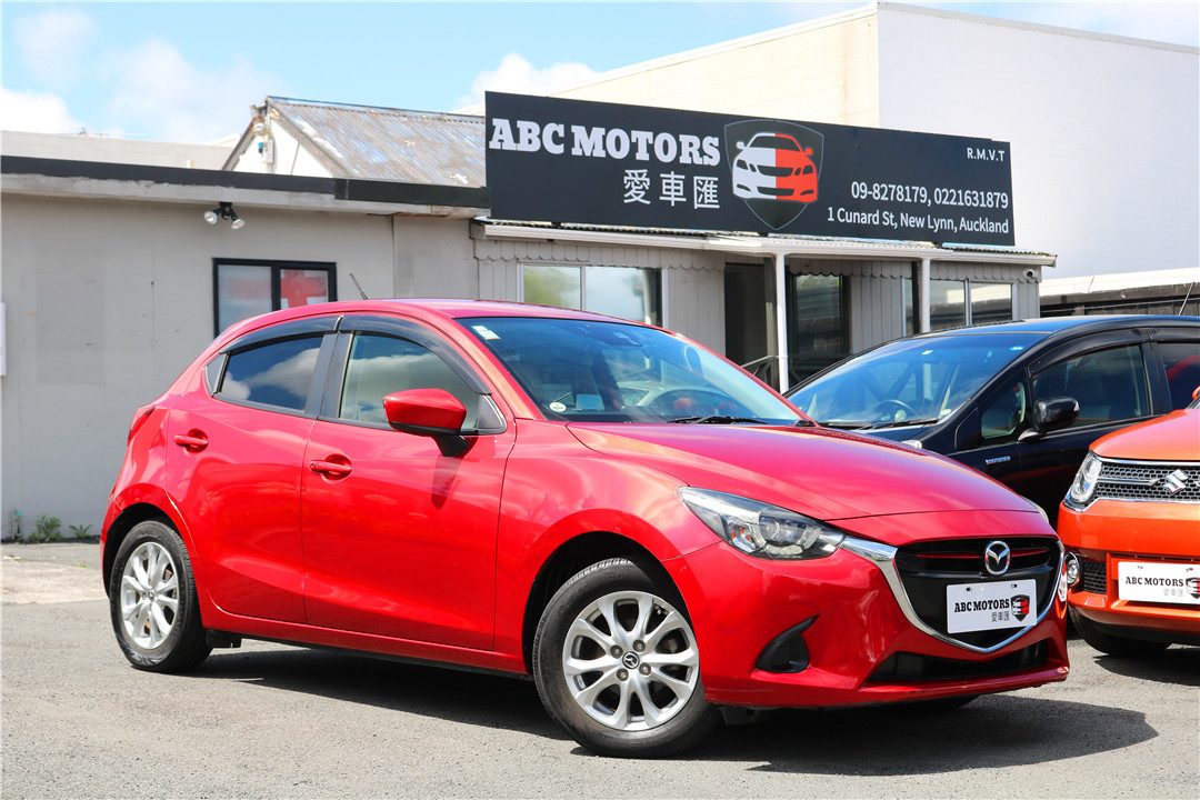 2014 Mazda Demio skyactiv leather package