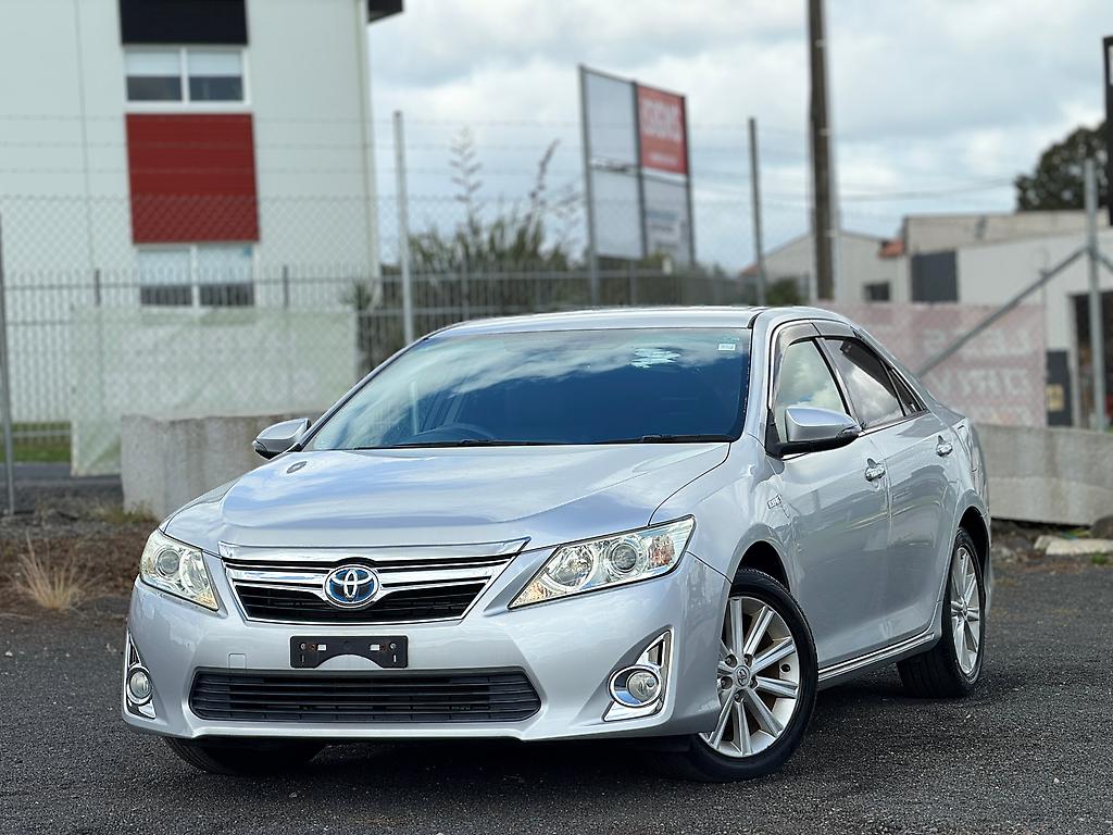 2012 Toyota Camry Hybrid Leather Package