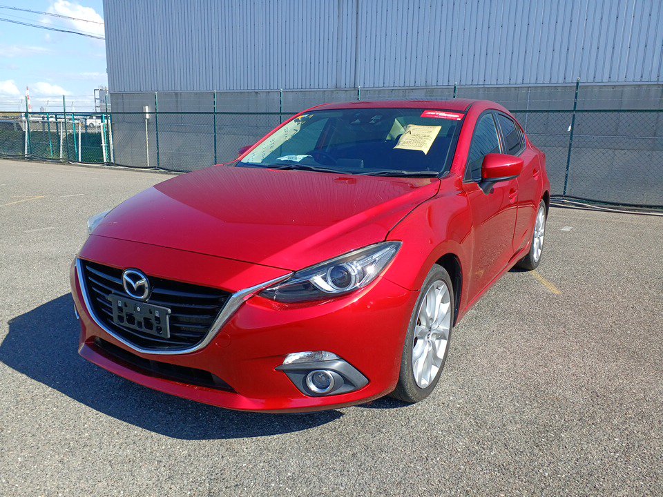 2015 Mazda Axela Sunroof !! Top Trim package !! Low Mileage !! Leather seats !! Sedan Automatic