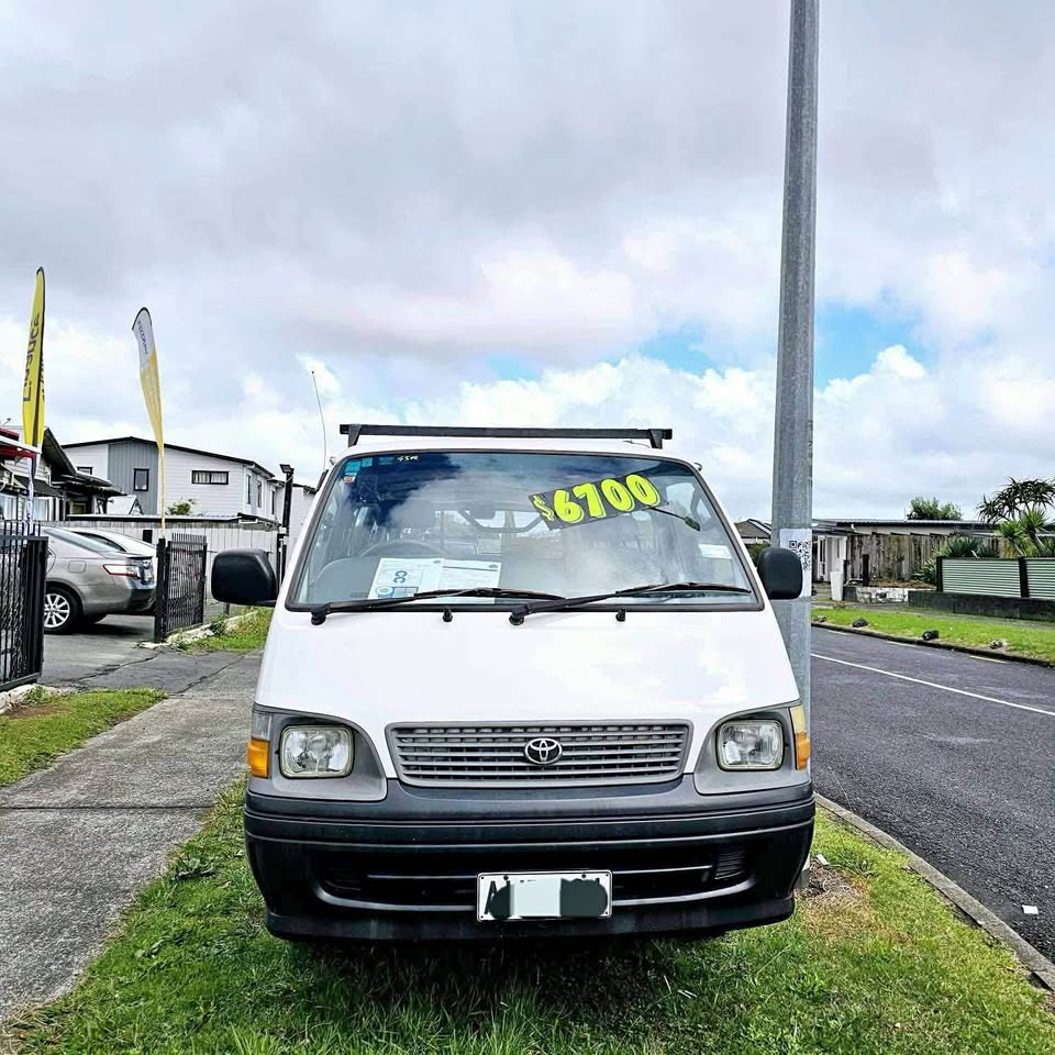 2002 Toyota hiace