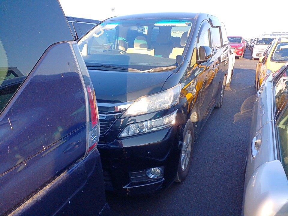 2013 Toyota Vellfire Van Automatic