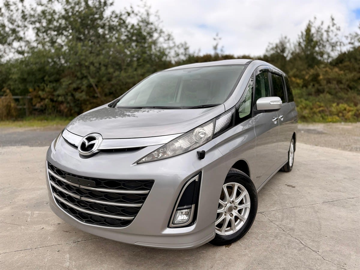2013 Mazda Biante 8 Seater Dual Power Doors Reverse Camera